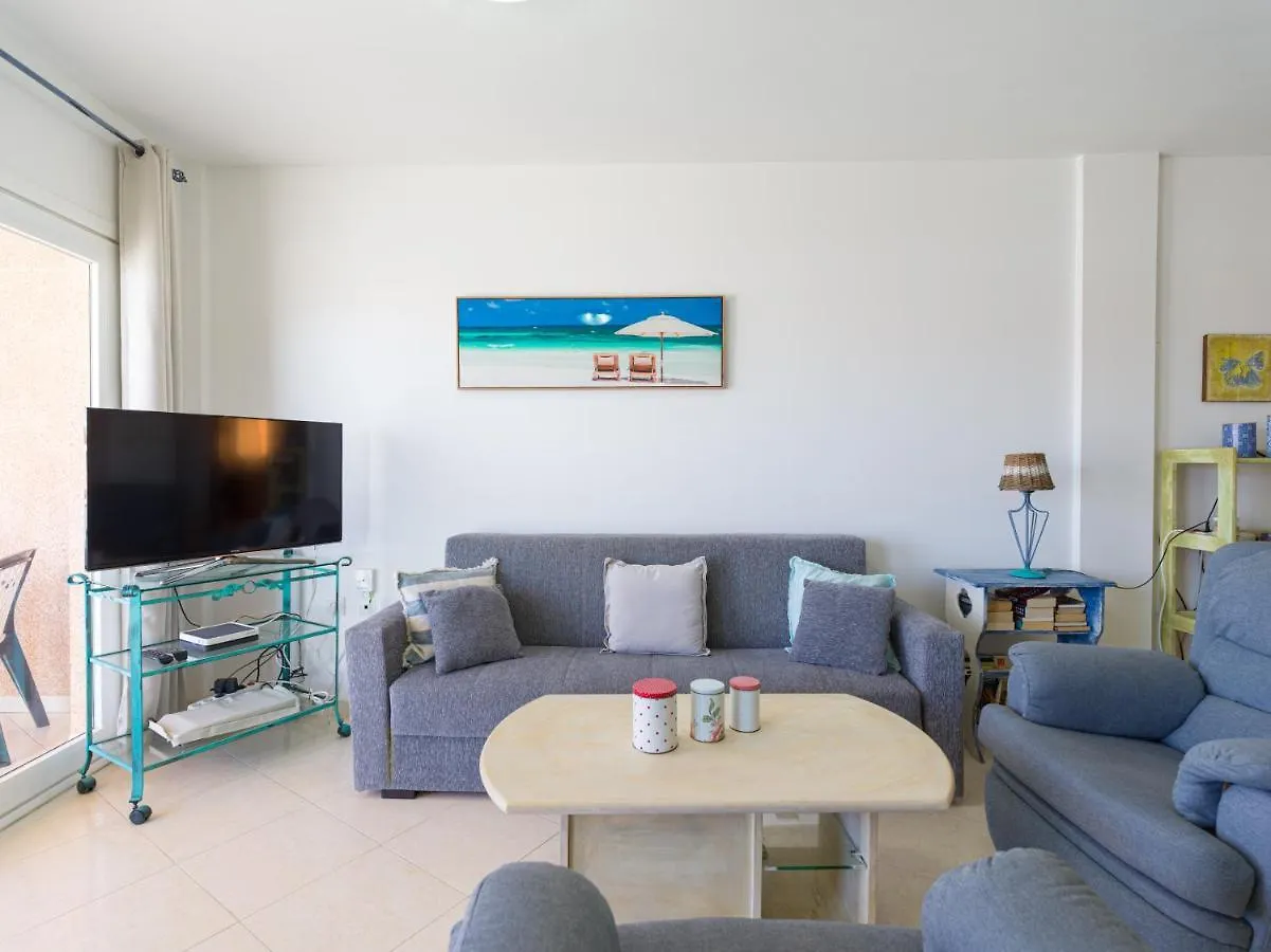 Homeforguest Apartamento Con Terraza En El Puerto De Corralejo Spain