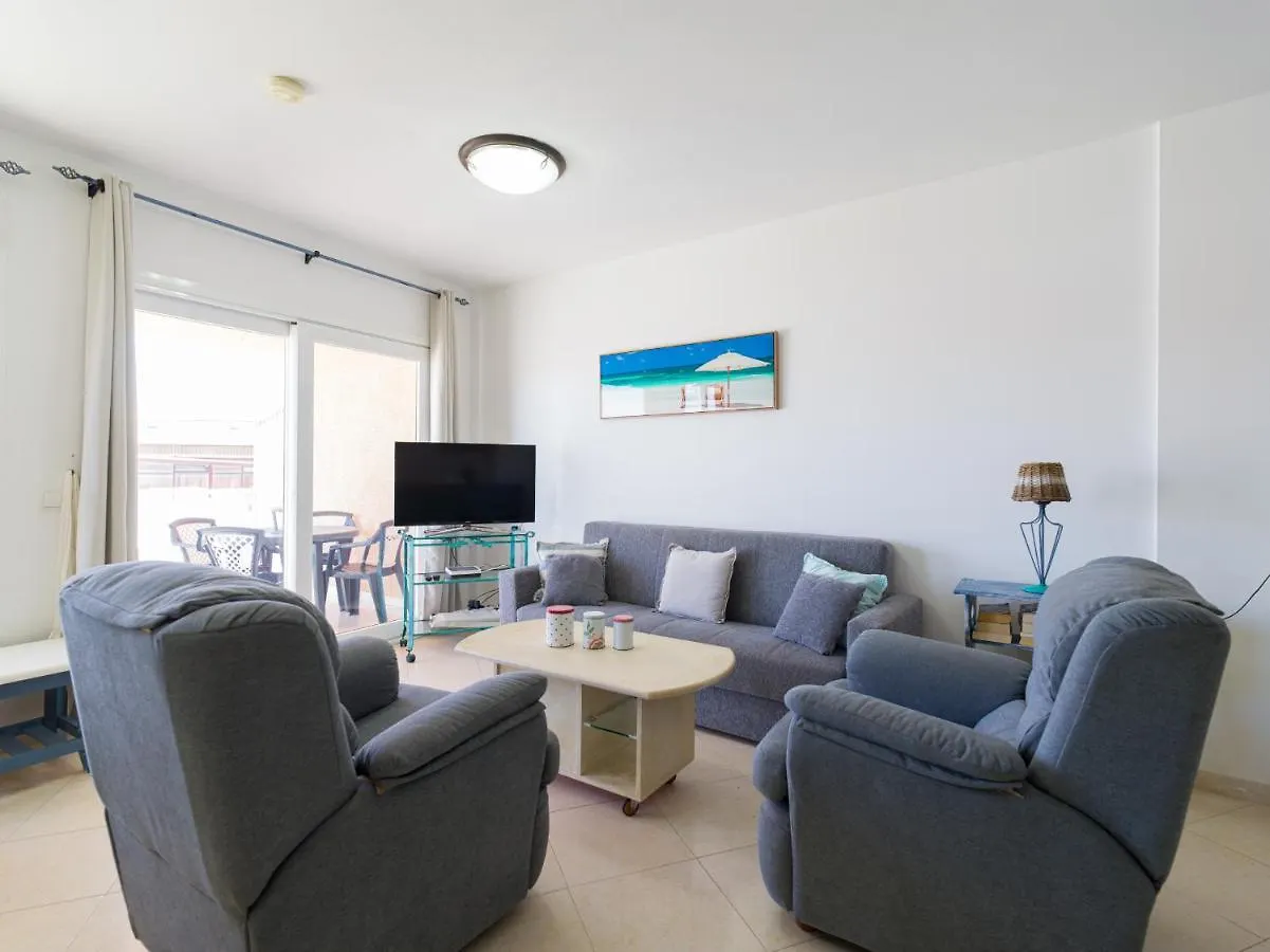 Homeforguest Apartamento Con Terraza En El Puerto De Corralejo 0*,  Spain
