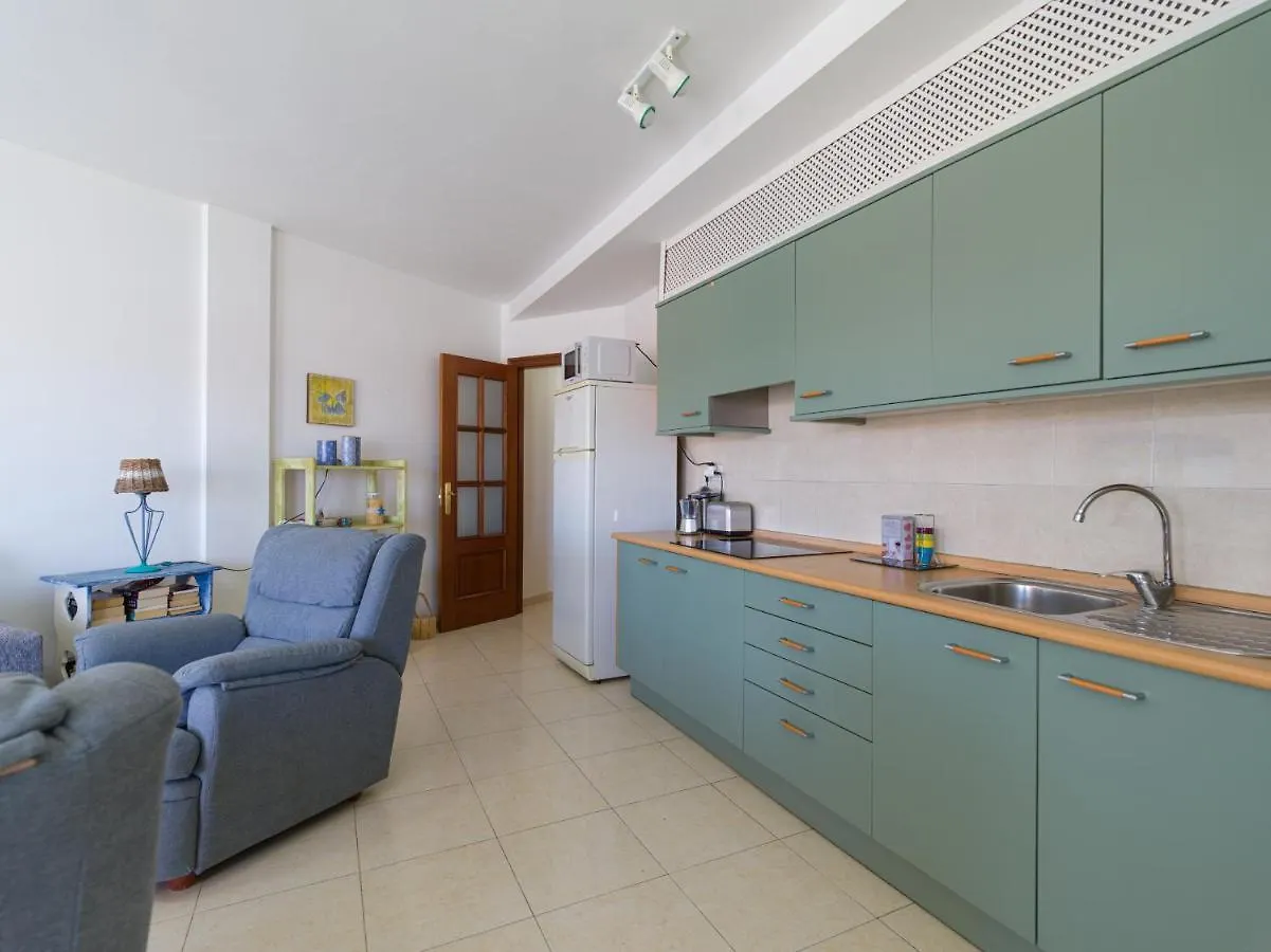 Homeforguest Apartamento Con Terraza En El Puerto De Corralejo 0*,  Spain