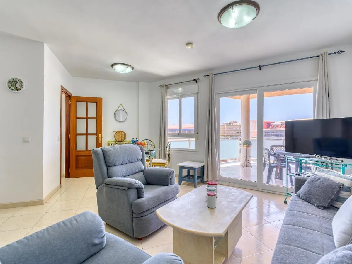 Homeforguest Apartamento Con Terraza En El Puerto De Corralejo 0*,  Spain