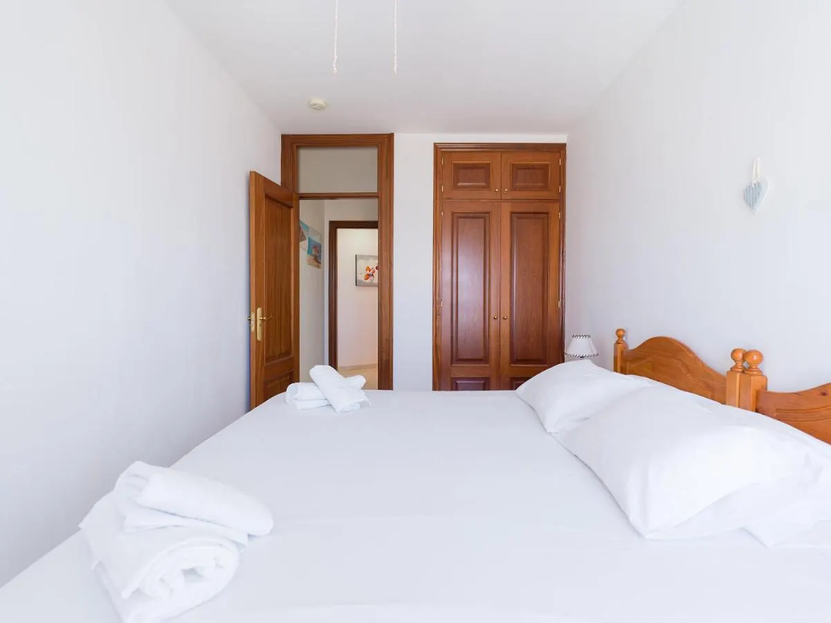 Homeforguest Apartamento Con Terraza En El Puerto De Corralejo
