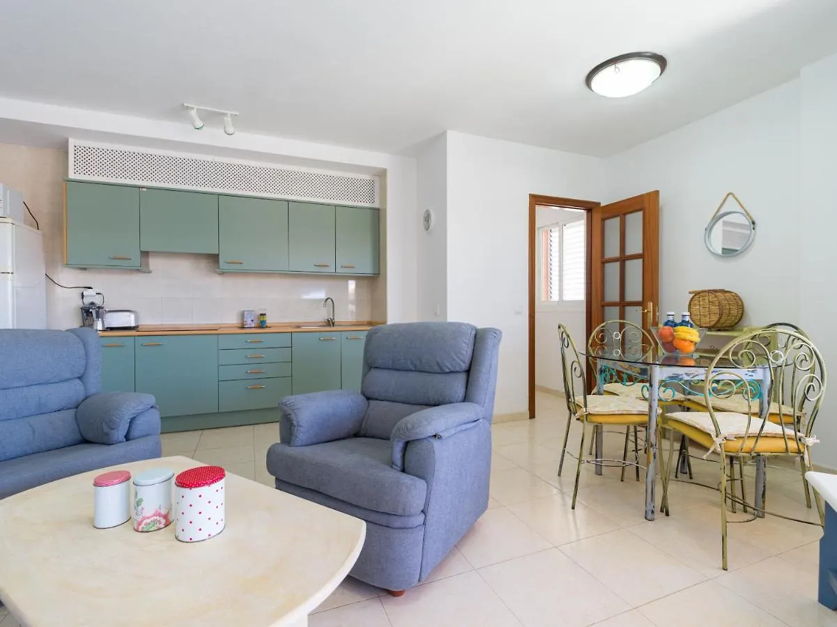 Apartment Homeforguest Apartamento Con Terraza En El Puerto De Corralejo Spain